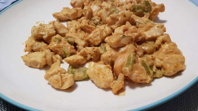 pollo-cacahuetes Pechugas de pollo con salsa de cacahuetes