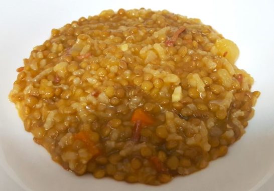 Lentejas con arroz y cúrcuma